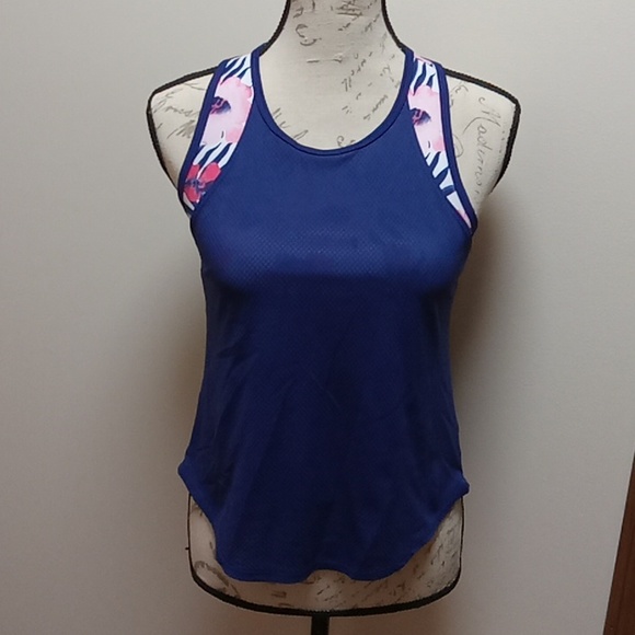 Avia Tops - Avia women's workout racer back tank top size XL (14-16)